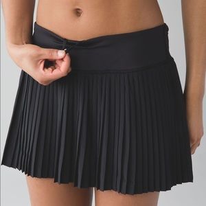 Lululemon Pleat to Street skirt